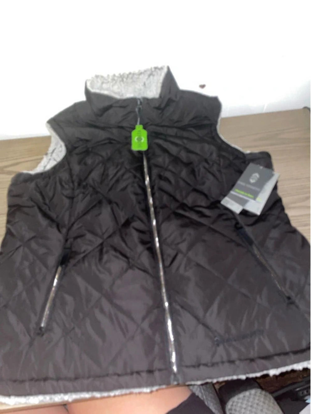 Black repreve vest free county